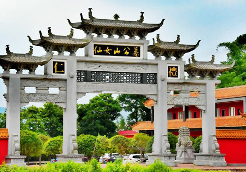 陵园大门
