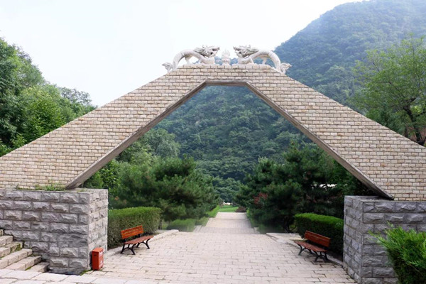 功泽园