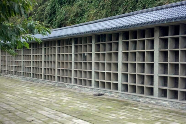 南岸区墓地价格涂山公墓和洪家坡公墓哪个性价比高