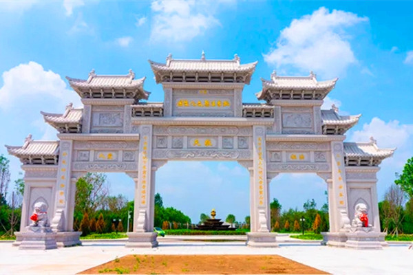 陵园大门