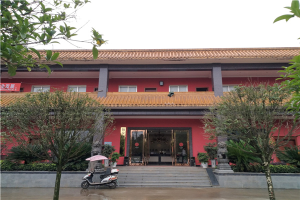 陵园门口