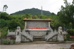 在九龙坡区走马镇金银山公墓为亲人选个价格2万左右双穴立碑