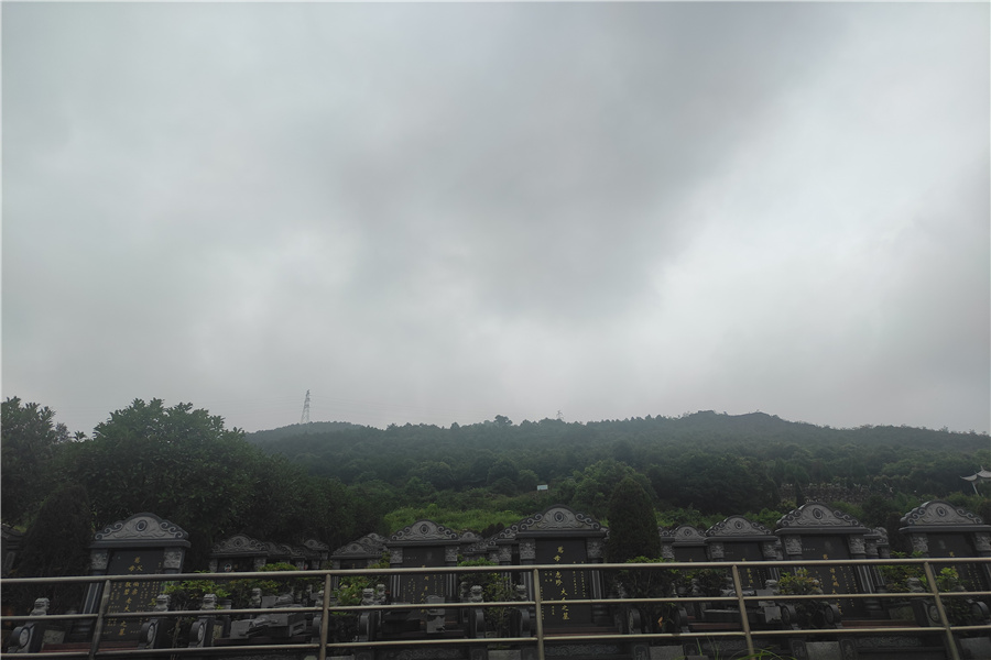 陵园墓区