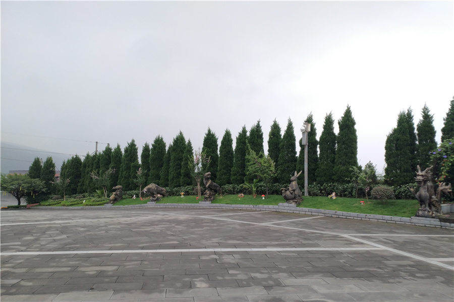 陵园一角