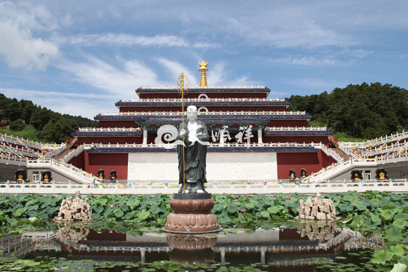 万佛园金宝塔