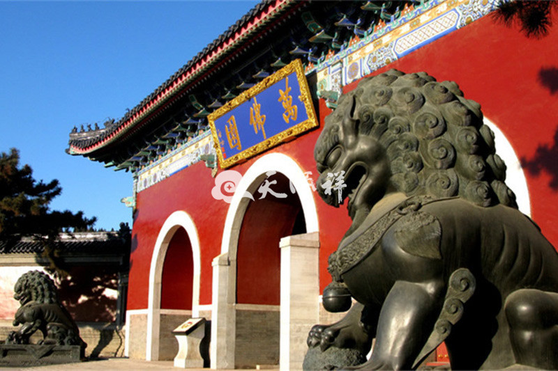 清东陵万佛园入口