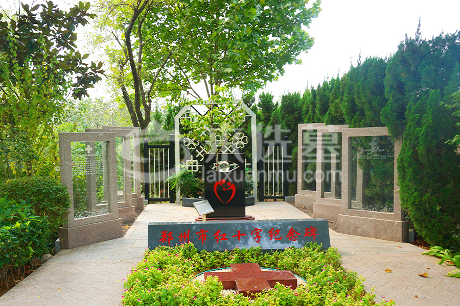 公墓一角
