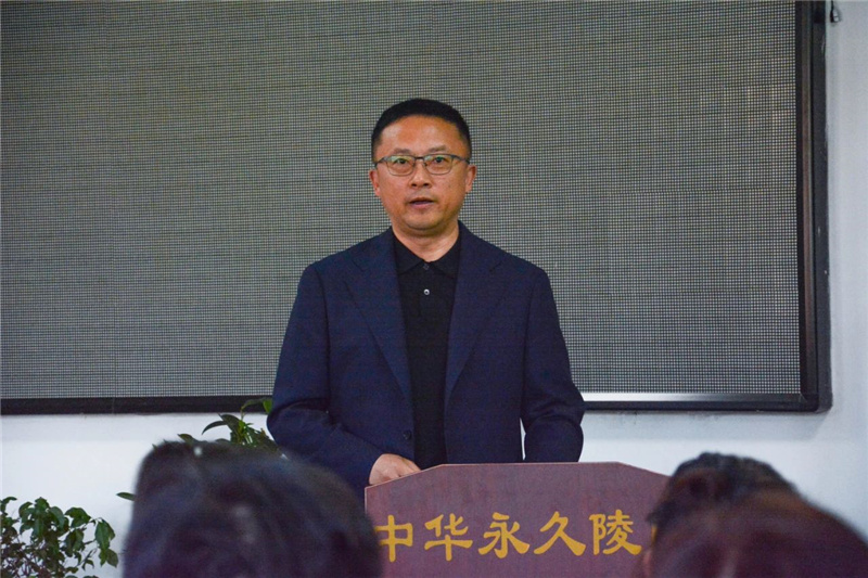 (中华永久陵园总经理李志) (中华永久陵园总经理李志)