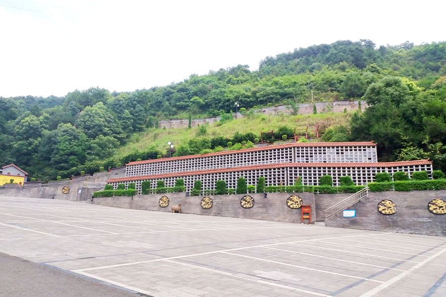 陵园一角