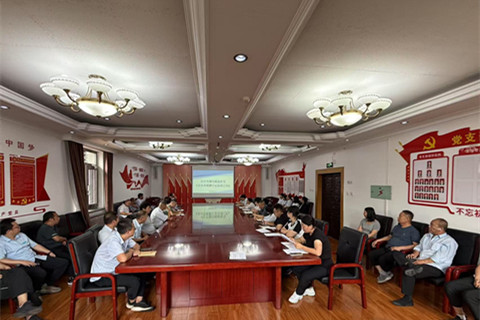 北京市潮白陵园组织全体职工学习《北京市殡葬行业自律公约》