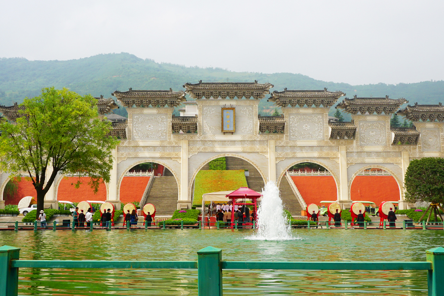 陵园一角 陵园一角