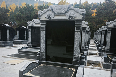 灵山宝塔陵园罗汉园上新艺术立碑,打造高端生命纪念新选择