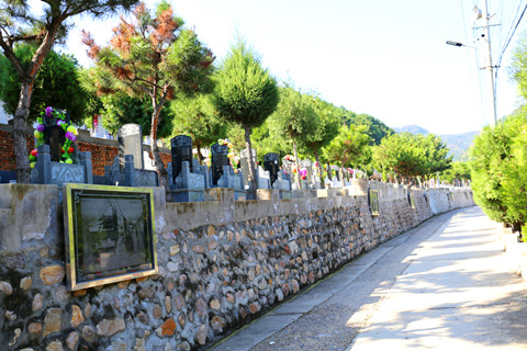 北京平谷归山陵园和周边灵山宝塔陵园墓地哪里便宜点？