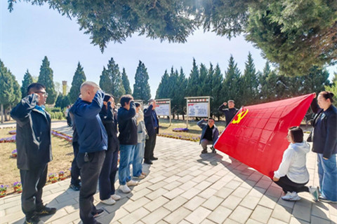 鞠躬献花寄哀思,红色基因永传承——大兴区天堂公墓管理所清明祭英烈