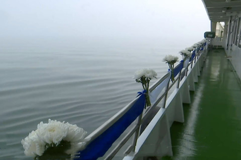 云祭扫如何避坑？业内人士支招：看清资质、收费与隐私