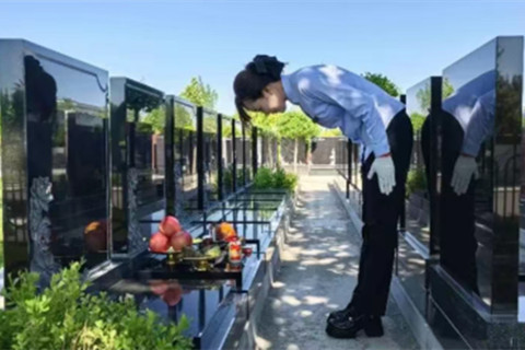 清颐园公墓“墓位深度清洁”服务详情及预约须知