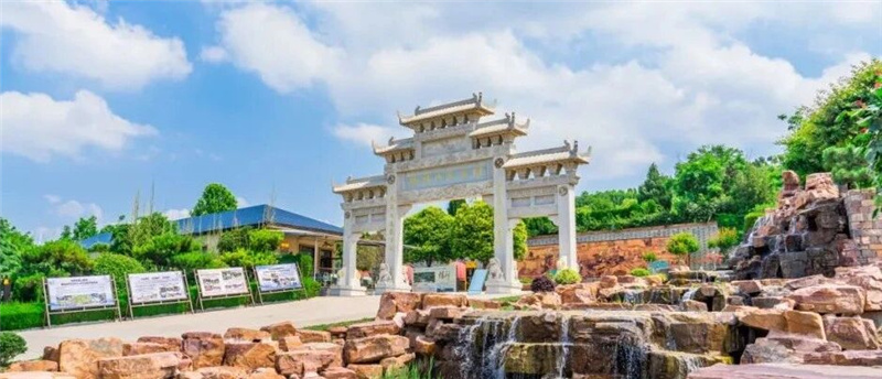 陵园门口