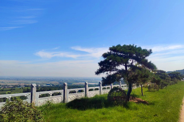 龙寿山公墓景观图
