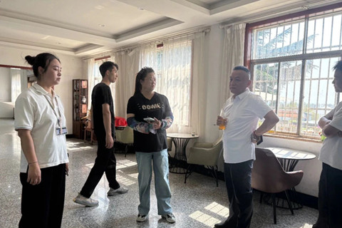 凤栖山人文纪念园来寿阳山墓园参观交流工作