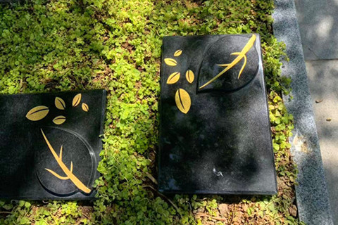 郑州北邙陵园卧碑价格是10000元起