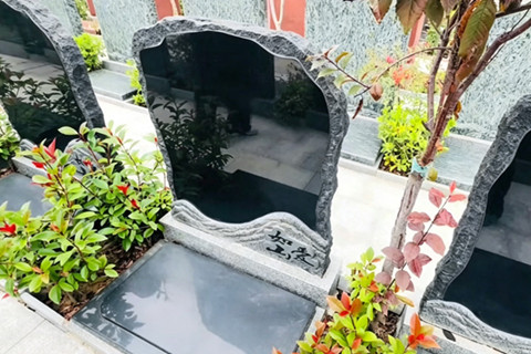 荥阳本地家庭选墓指南：黄河纪念公园「爱如山」墓碑,性价比之选